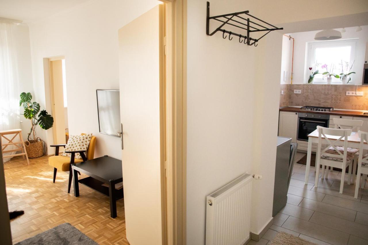 Firpo Apartman เอ็กเกอร์ ภายนอก รูปภาพ