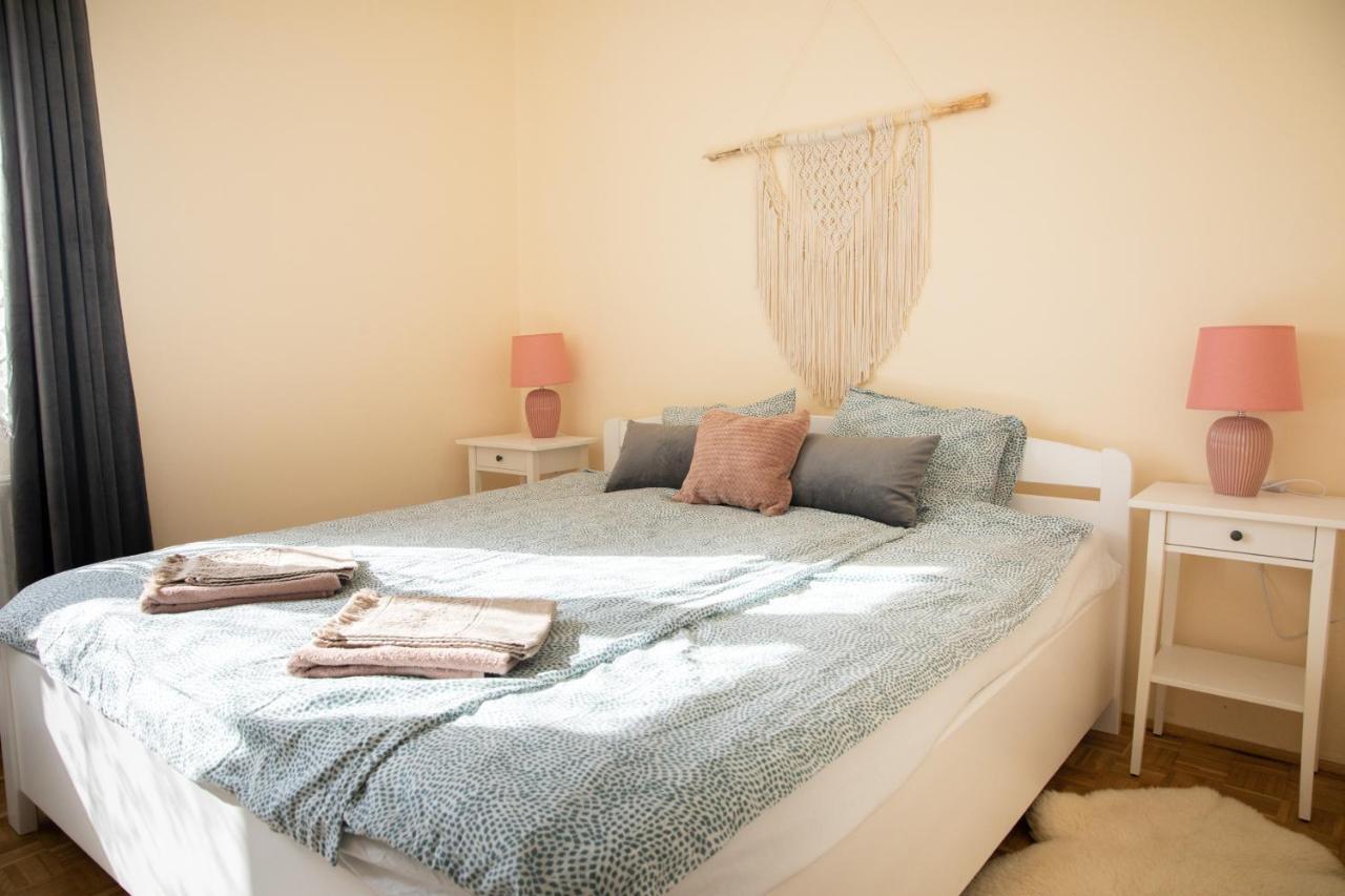 Firpo Apartman เอ็กเกอร์ ภายนอก รูปภาพ
